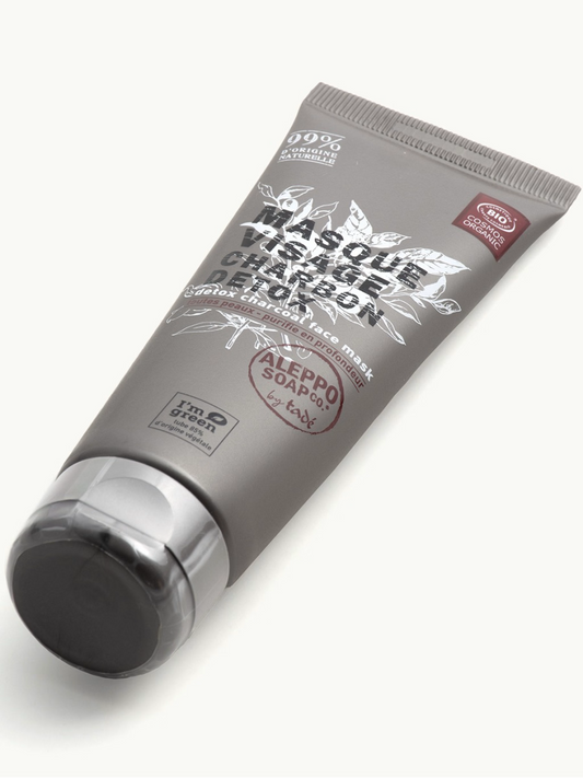 Masque visage charbon végétal détox